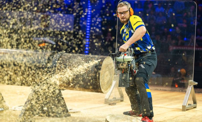 Emil Hansson tog historiskt silver på Timbersports-VM