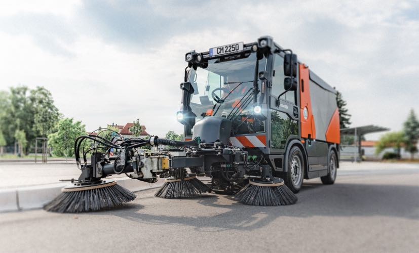 Sex lättmanövrerade ton