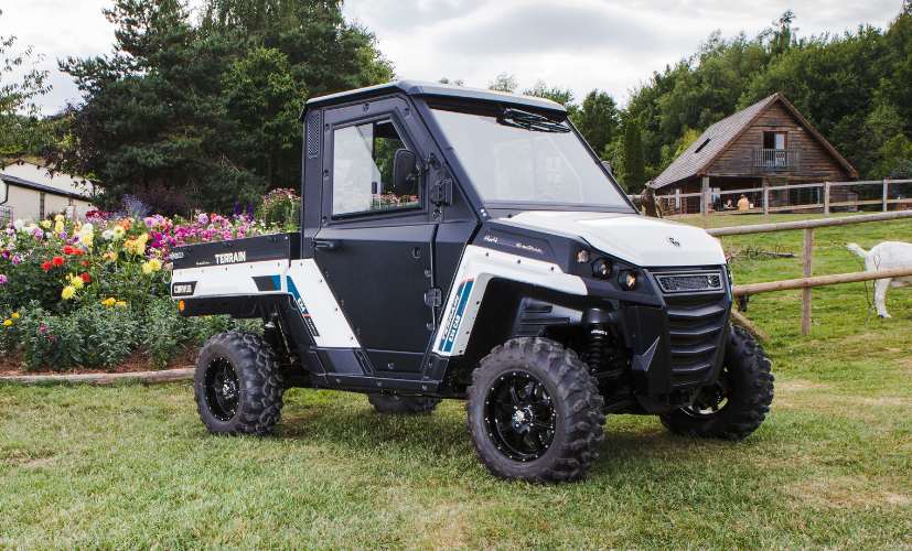 Fyrhjulsdriven arbetshäst med lång räckvidd