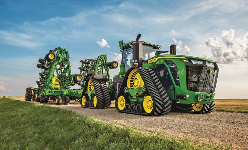 John Deere släpper sina kraftfullaste traktorer någonsin